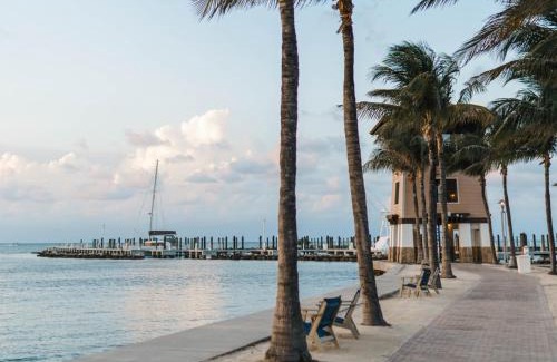 Marathon House | Experience Marlin Bay Resort & Marina: 4-Star Paradise Awaits