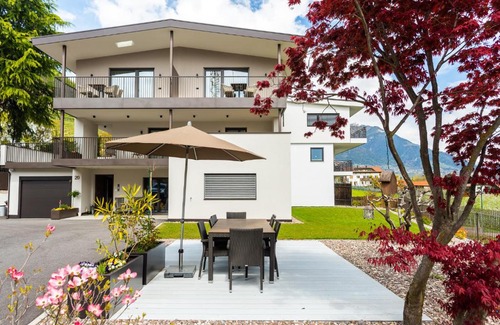 Marlengo Apartment | Discover Marlingsuites: Family-Friendly Haven with Top-Rated Service