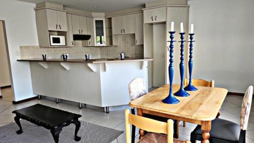 Oyster Bay House | Pet-Friendly Retreat at Marlyn on Oyster Bay Awaits You