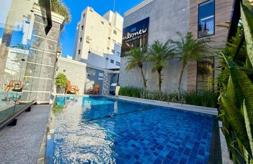 Tombo Apartment | Relax at Marmeu Tombo with Private Hot Tub & Ocean View