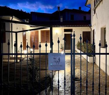 Terni House | Pet-Friendly Marmore House with Ocean View & Hot Tub
