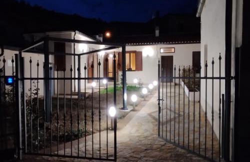 Terni House | Pet-Friendly Marmore House with Ocean View & Hot Tub