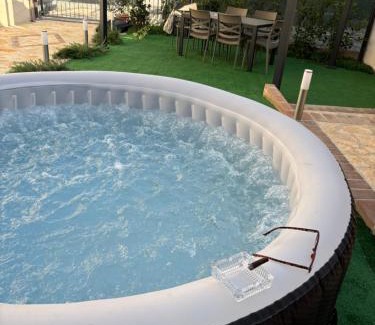 Terni House | Pet-Friendly Marmore House with Ocean View & Hot Tub