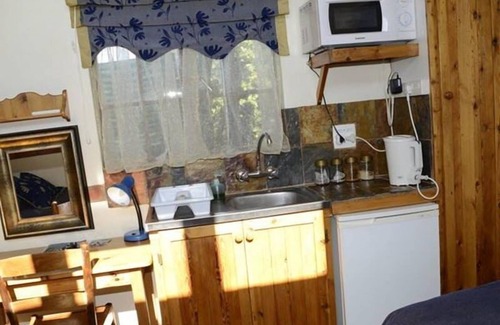 Matjhabeng Bed & Breakfast | Top-Rated Marnicus Guesthouse with Pool & Breakfast