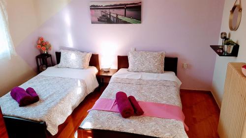 Trikala House | Pet and Child Friendly Stay at Marosrooms - Rated 10/10