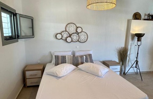 Samos House | Guest Rated 10/10 at Maroudio's House – Ideal for Families