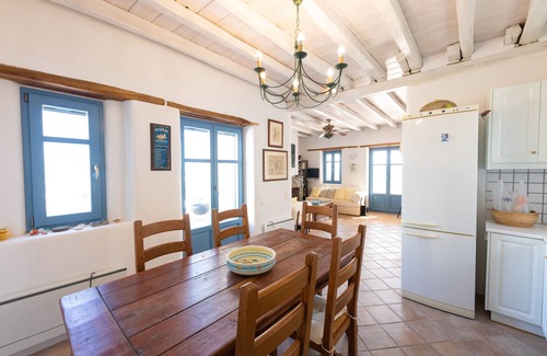 Marpissa House | Discover Casa Mira: Traditional House with Oceanfront Views