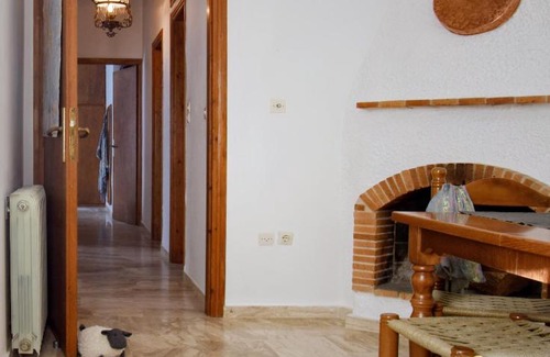 Marpissa House | Family-Friendly Retreat at Marpissa's Heart
