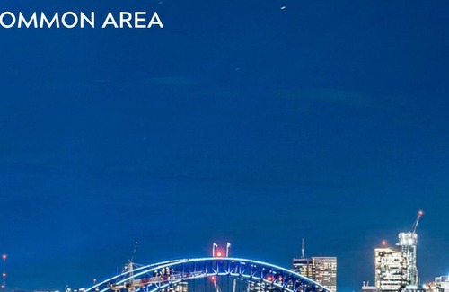 Woolloomooloo Apartment | Marquis II - Massive One Bedroom, Fully Renovated Designer Apartment in the Heart of Kings Cross