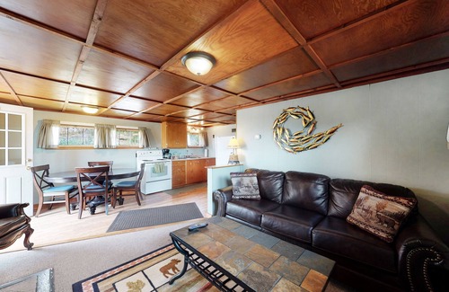 Red Feather Lakes Cabin | Experience Marr's Mountain Cabins: 10/10 Pet-Friendly Retreat