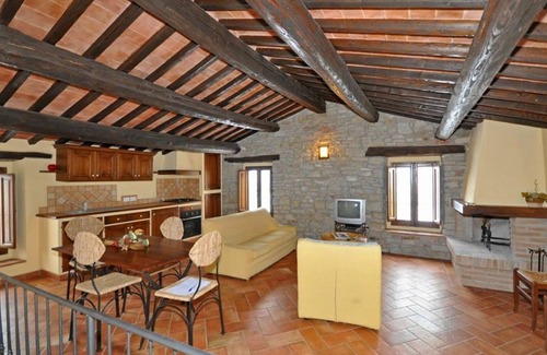 Marradi Apartment | Explore Marradi 4 in Beautiful Tuscany with Pet-Friendly Perks