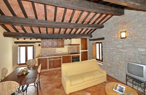 Marradi Apartment | Explore Marradi 4 in Beautiful Tuscany with Pet-Friendly Perks