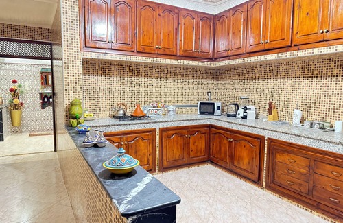Medina Apartment | Discover Marrakech Art: Pet-Friendly Haven with Pool & Spa