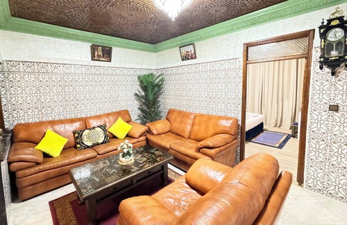Medina Apartment | Discover Marrakech Art: Pet-Friendly Haven with Pool & Spa