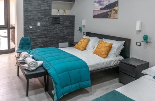 Santa Teresa di Riva Bed & Breakfast | Inviting Stay at B&B Marranzanu with Hot Tub & Breakfast