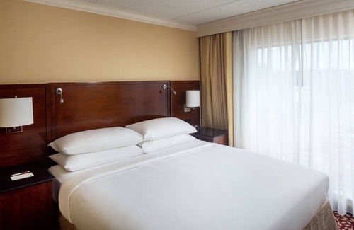 Indianapolis Hotel | Comfortable Stay at Marriott Indianapolis East with Great Amenities
