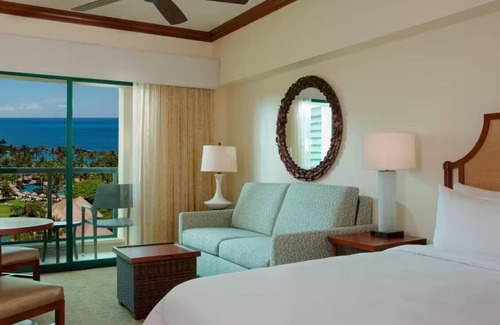Ko Olina Resort | Experience Ocean Views at Marriott's Ko Olina Beach Club