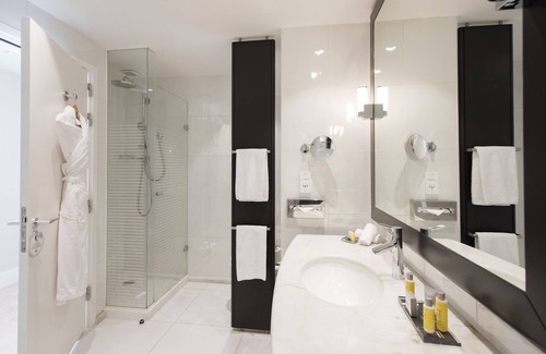 6th Arrondissement Hotel | Discover Comfort at Marriott Lyon Cité Internationale