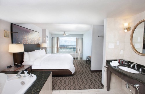 Fallsview Hotel | Relax at Marriott Niagara Falls Fallsview Hotel & Spa