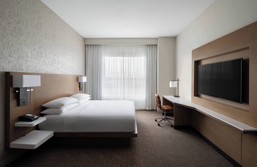 Chandler Hotel | Explore Marriott Phoenix Chandler: Family-Friendly Retreat