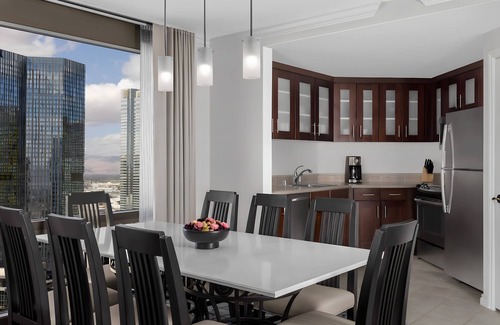 Las Vegas Resort | Discover Marriott's Grand Chateau: 10/10 Rated Retreat