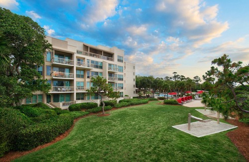 Oceanside Condo | Experience Marriott's Monarch at Sea Pines with Ocean Views