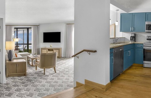 Florida Central Atlantic Coast Resort | Marriott's Sabal Palms Resort Minutes to Disney Gate