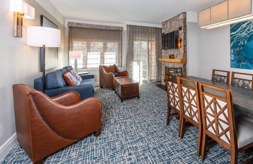South Lake Tahoe Resort | Top-Rated Marriott's Timber Lodge with Pool and Spa Access