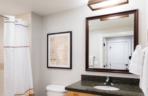 Lakeside Park Villa | MARRIOTT'S TIMBER LODGE
