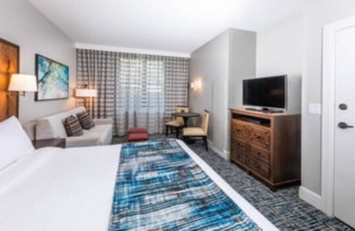 Lakeside Park Villa | MARRIOTT'S TIMBER LODGE
