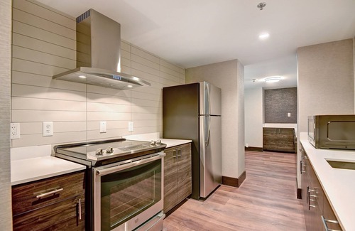 South Tulsa Hotel | Discover the Marriott Tulsa Hotel Southern Hills Experience