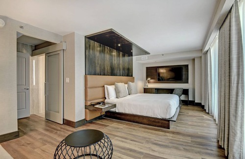 South Tulsa Hotel | Discover the Marriott Tulsa Hotel Southern Hills Experience