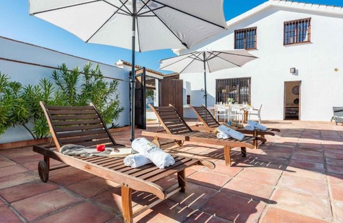 Riogordo House | Relaxing Retreat at Marrucho Alto Riogordo - 4 Star Stay
