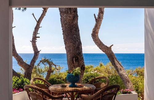Castro Marina Villa | Spacious Marsa Cortina Villa with Pool & Ocean Views