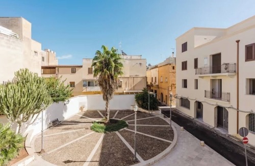 Marsala House | Marsala Suites - AW Farm
