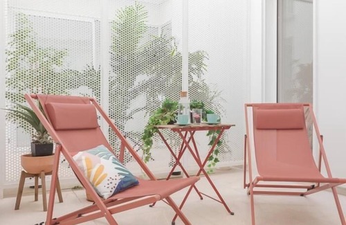 Puzol Apartment | Seaside Retreat: Marsalada Beachfront Apartment with Views