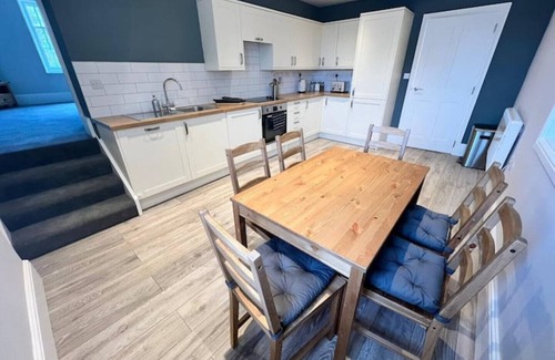 Redbrook Apartment | Comfortable Stay at Marsden House Apartment 3