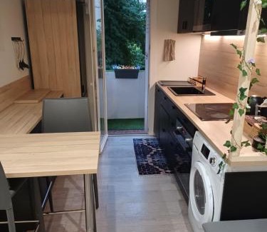 Saint-Pierre Apartment | Stylish Marseille Apartment with Child-Friendly Amenities