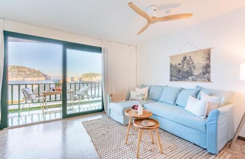 Puerto de Soller Apartment | Discover Marsella: Family-Friendly Retreat with Great Ratings