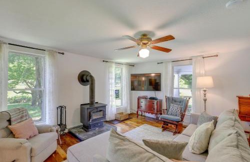 Marshall House | Relaxing Marshall Cottage Retreat on Historic Tobacco Farm