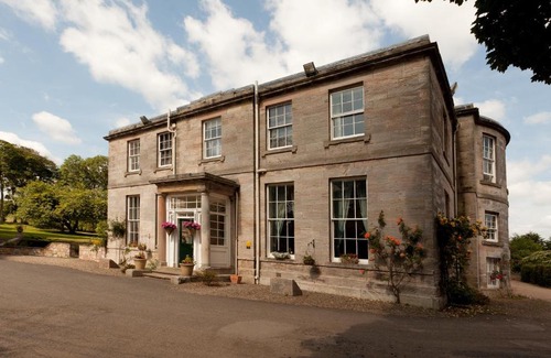 Berwick-upon-Tweed Hotel | Elegant Marshall Meadows Manor House with Ocean Views