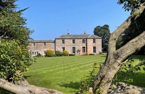 Berwick-upon-Tweed Hotel | Elegant Marshall Meadows Manor House with Ocean Views
