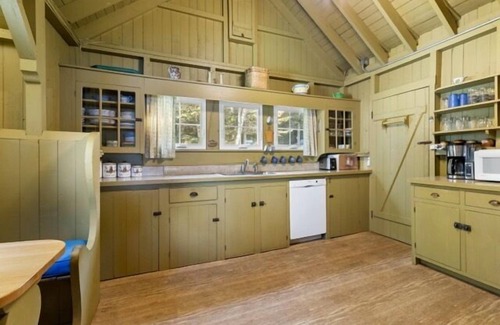 Port Clyde House | Marshall Point Cottage, classic 5-bedroom Maine cottage with harbor views