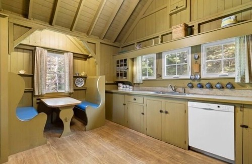 Port Clyde House | Marshall Point Cottage, classic 5-bedroom Maine cottage with harbor views