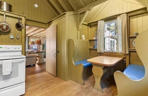 Port Clyde House | Marshall Point Cottage, classic 5-bedroom Maine cottage with harbor views