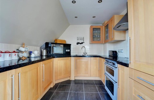 Horning House | Marshmere: Pet Friendly Three Bedroom House for 6 Guests