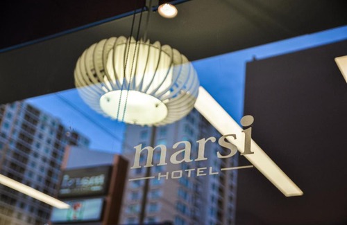 Bang Chak Hotel | Discover Marsi Hotel Bangkok: Family-Friendly Comfort Awaits