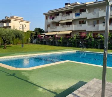 El Roc de Sant Gaieta House | Escape to MARSOL RELAX in Roda de Barà - 9.4/10 Rating