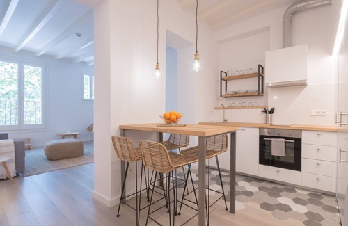 La Llotja-Born Apartment | Majestic Marsuites 3: Views of Palace and Cathedral