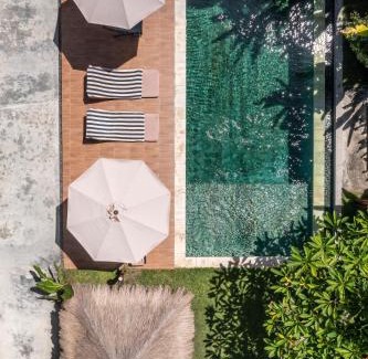 Kuta Hotel | Relax at Martas Windows: Poolside Ocean Views & Breakfast